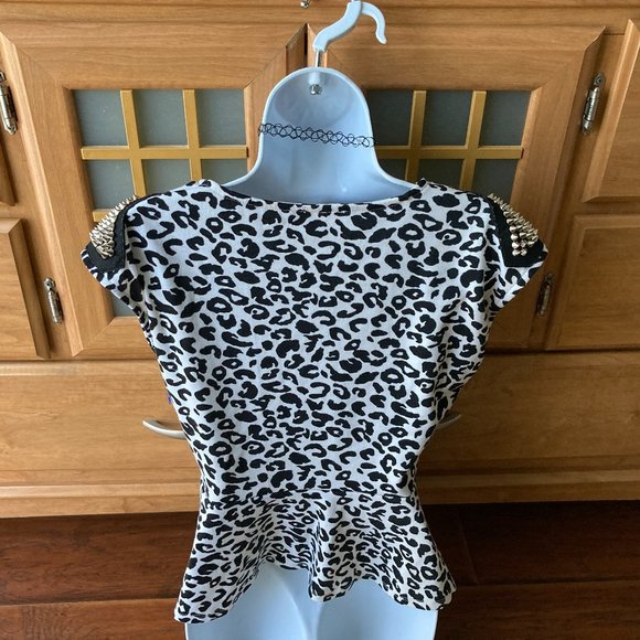 Annabelle Cow Print Peplum Blouse with Silver Spikes Large Jr. - Picture 5 of 7